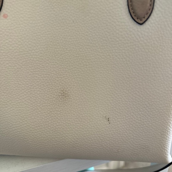 Coach Willow Tote 24 - Chalk - Picture 4 of 9